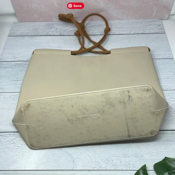 Von Holzhausen The Market Tote in Oat and Caramel - Picture 12 of 13